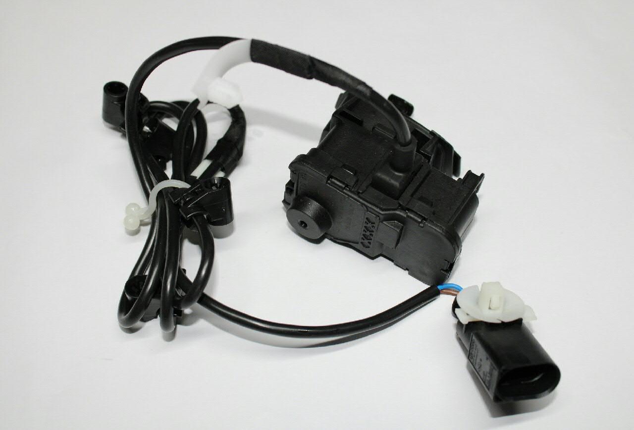 Замок відкривання лючка бензобаку VAG 2H6810773A ціна, від 122.50 USD