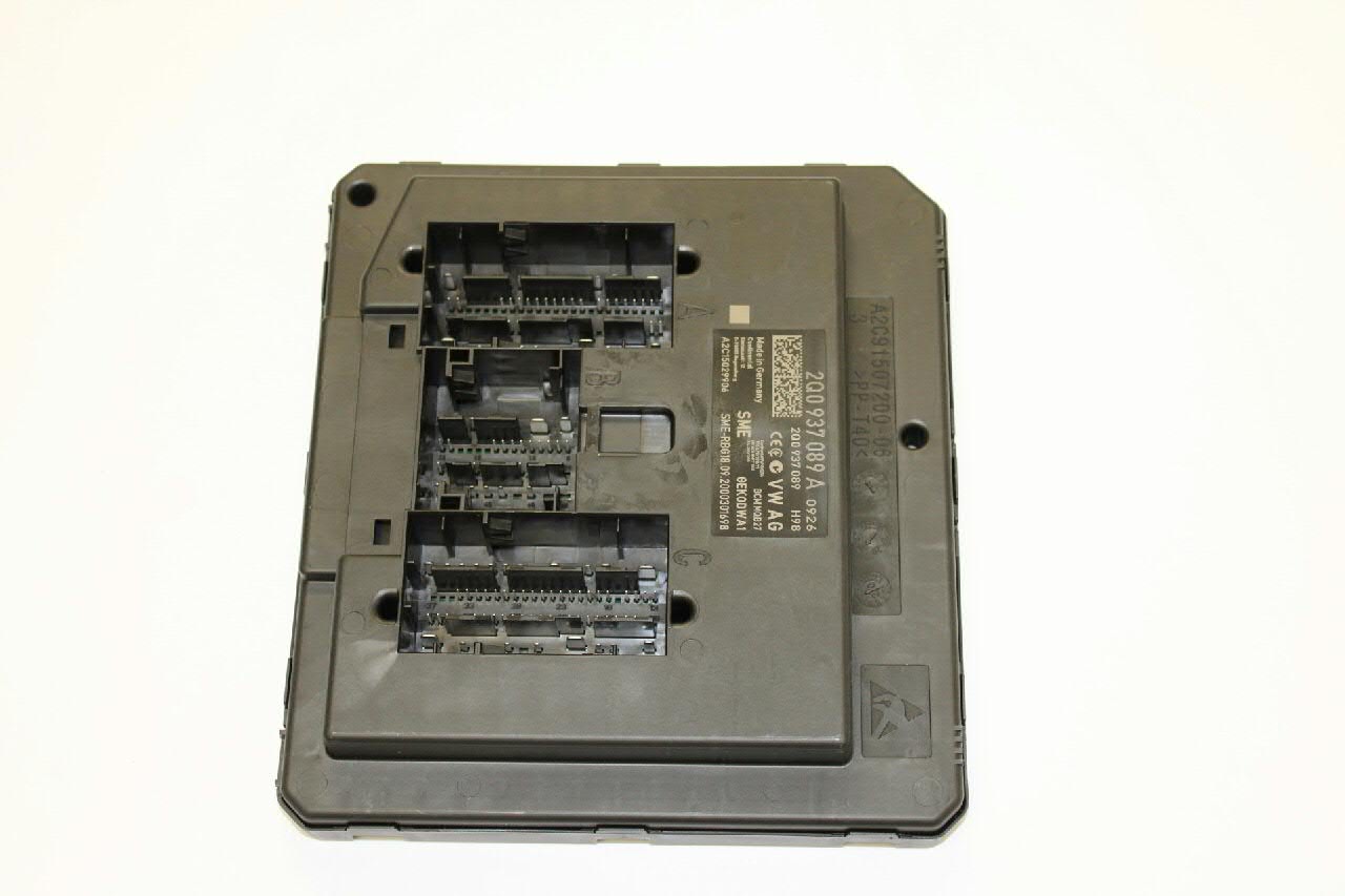 Блок комфорту VAG 2Q0937089A ціна, від 126.08 USD