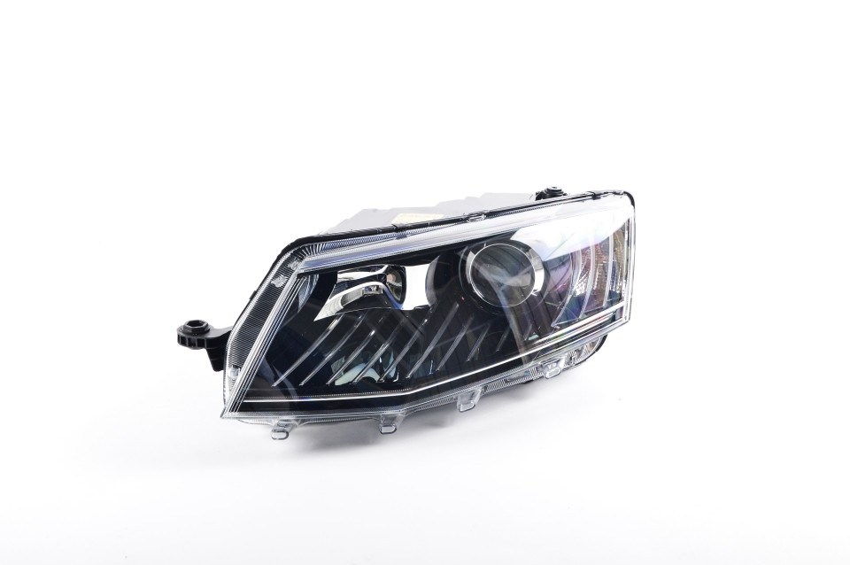 Фари TYC FP6415R1T ціна, від 109.42 USD