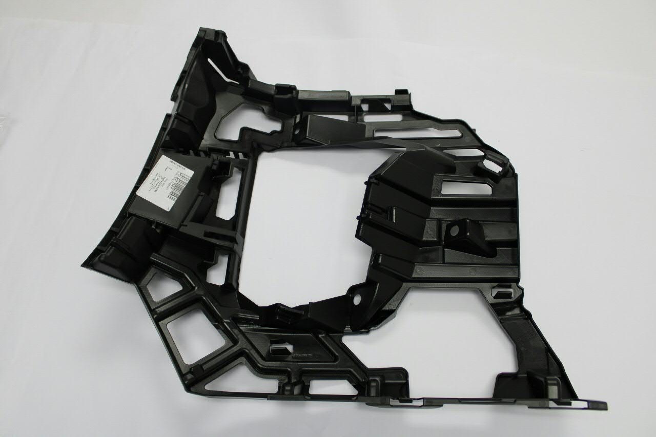 Купити 5G0807724P VAG Кронштейн бампера переднього, правий