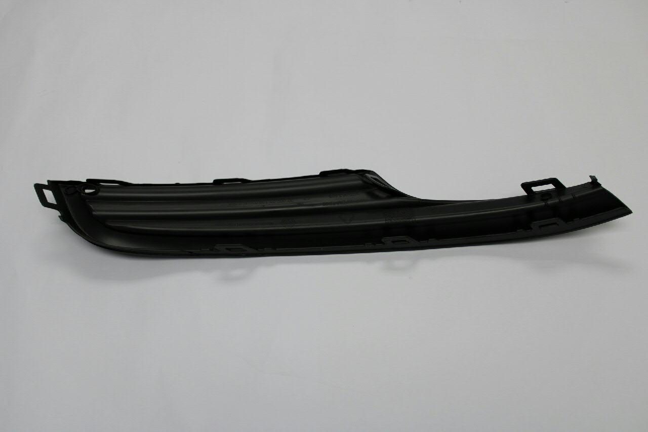 Решітка переднього бампера, ліва нижня Polcar 95C2275 ціна, від 5.86 USD