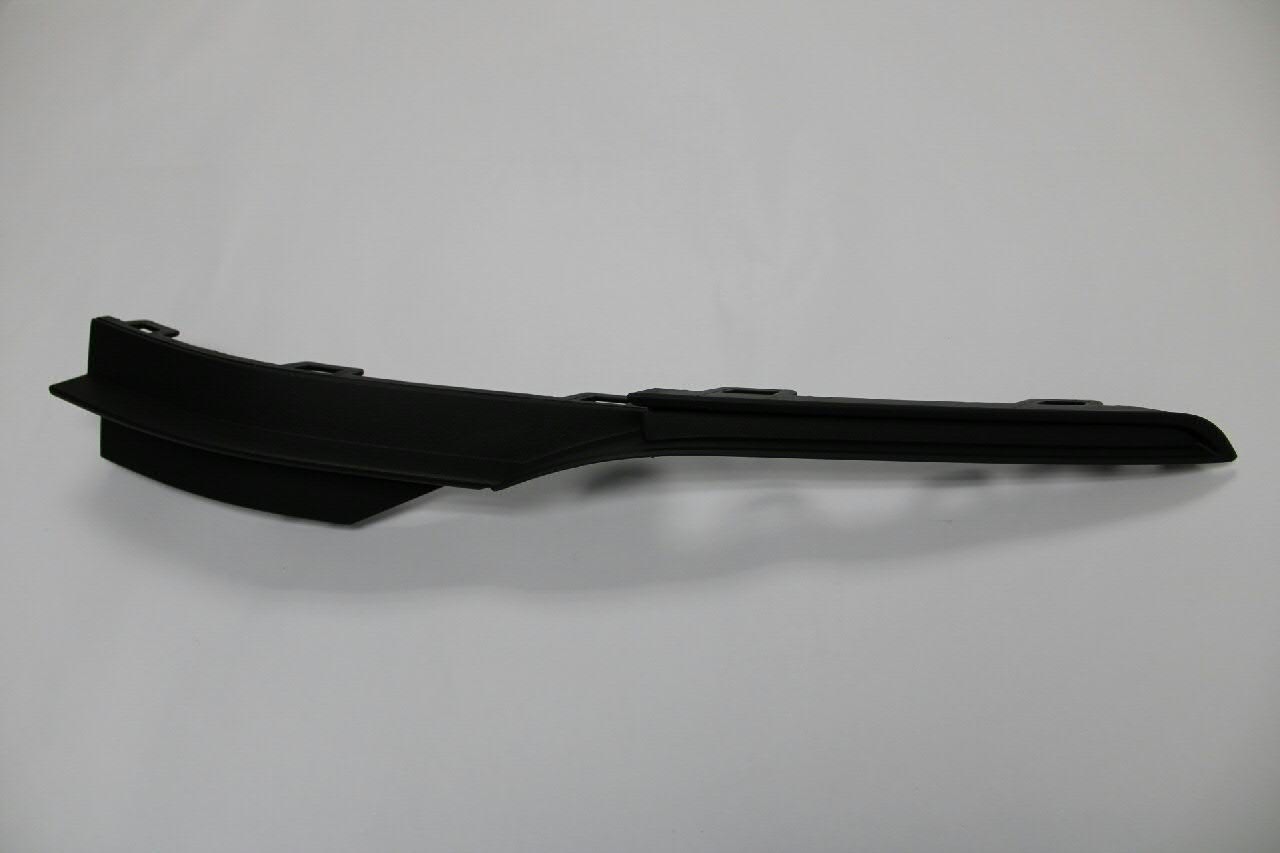 Купити 5G0853666L9B9 VAG Молдинг решітки переднього бампера, правий