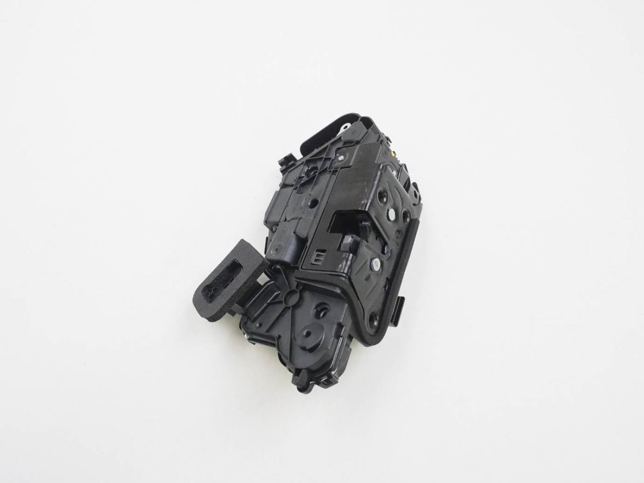 Замок передньої двері, лівої VAG 5NB837015D ціна, від 52.48 USD