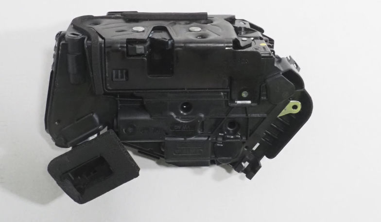 Замок передніх пасажирських дверей VAG 5NB837016D ціна, від 40.53 USD