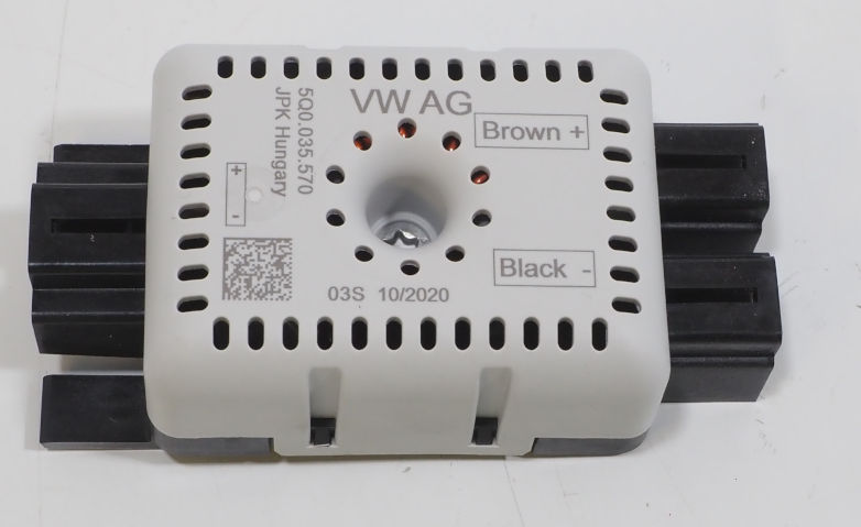 5Q0035570 VAG Підсилювач сигналу антени
