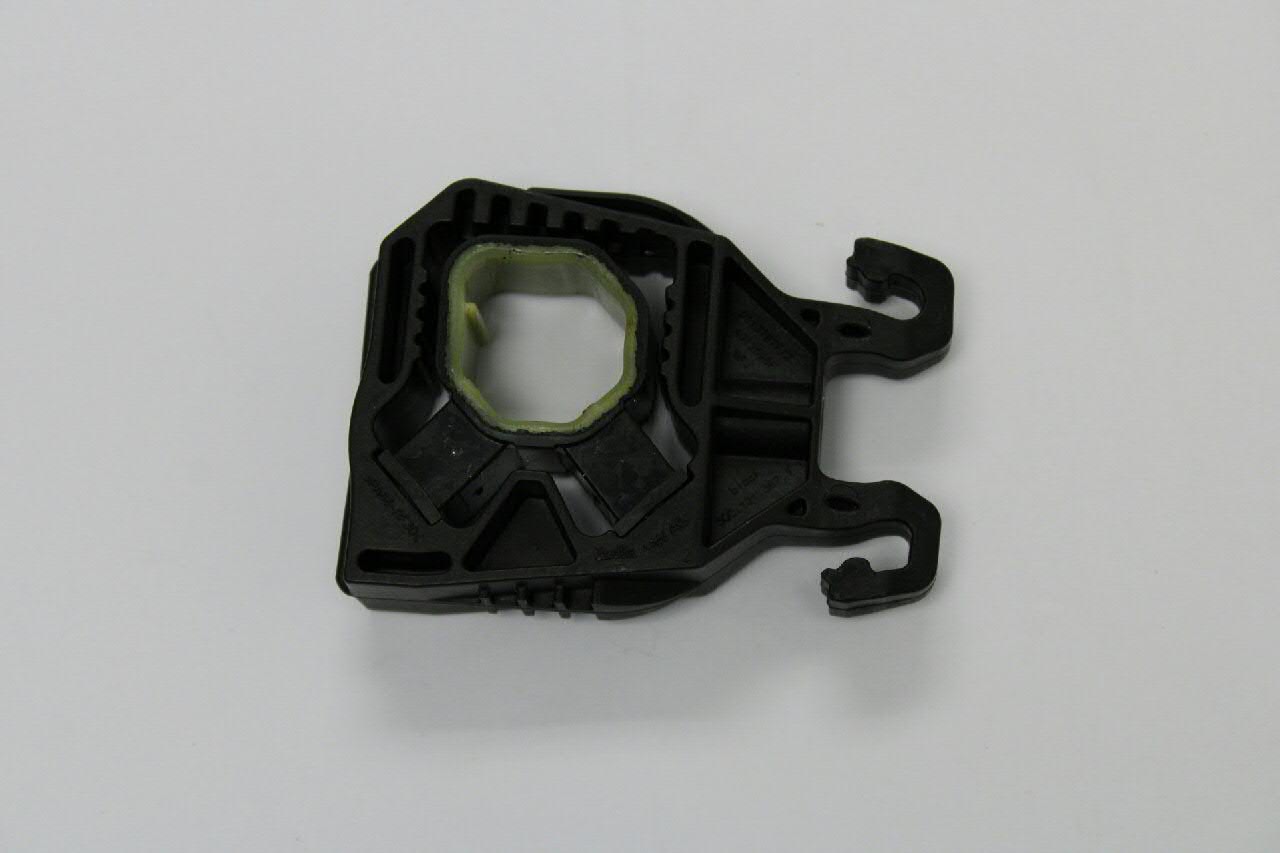 Подушка кріплення радіатора верхня VAG 5Q0121367F ціна, від 12.64 USD
