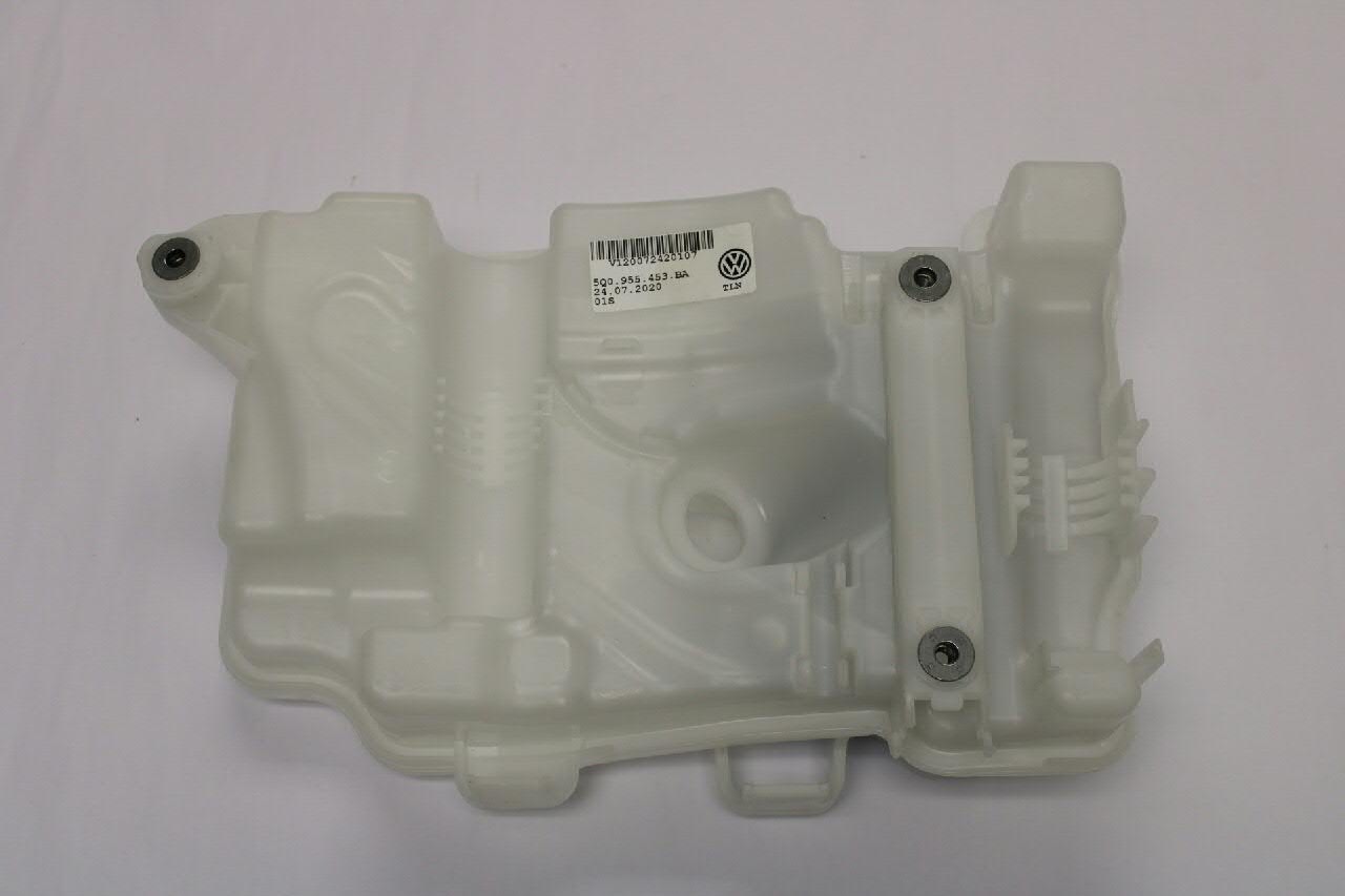 Купити 5Q0955453BA VAG Бачок омивайки