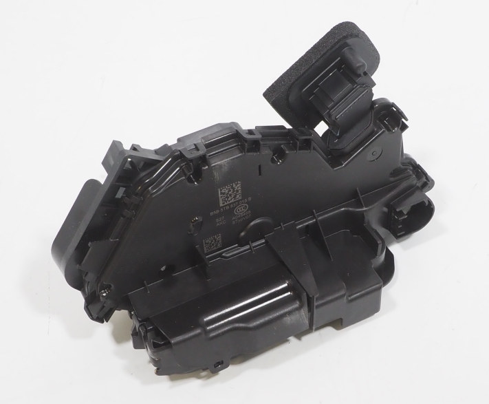 5TB837015B VAG Замок водійських дверей