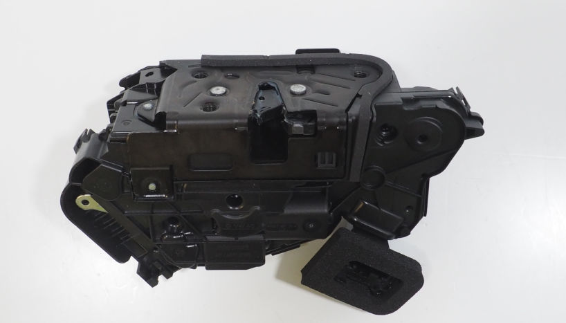 Купити 5TB837015B VAG Замок передньої лівої двері