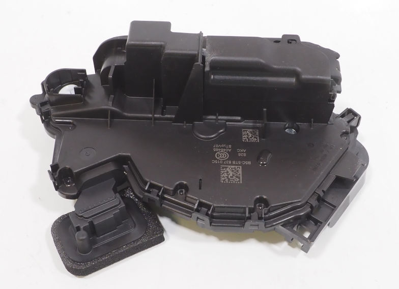 5TB837015C VAG Замок водійських дверей