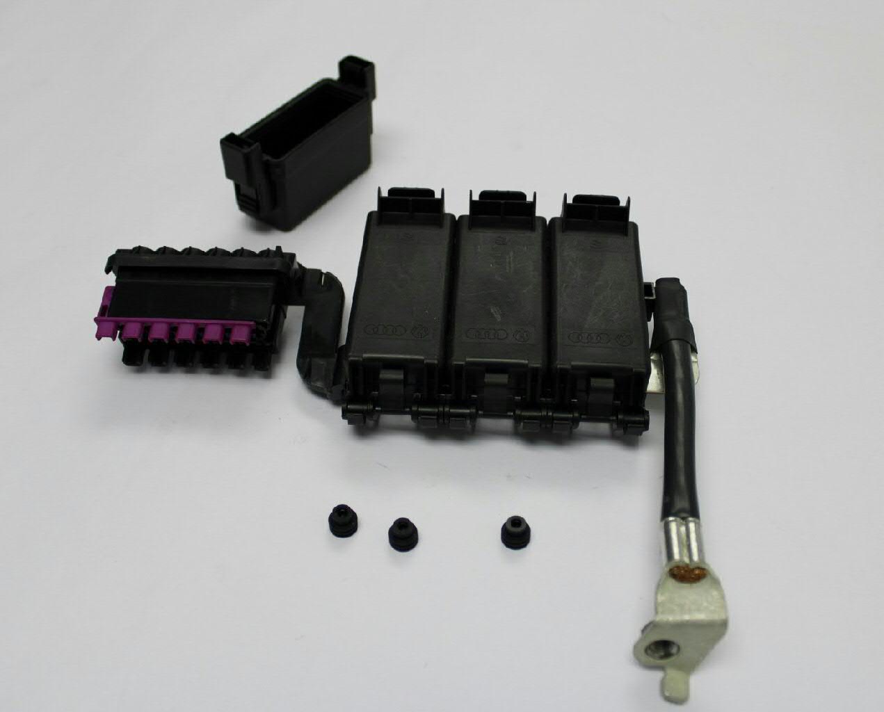 5Z0937548C VAG Корпус блока запобіжників
