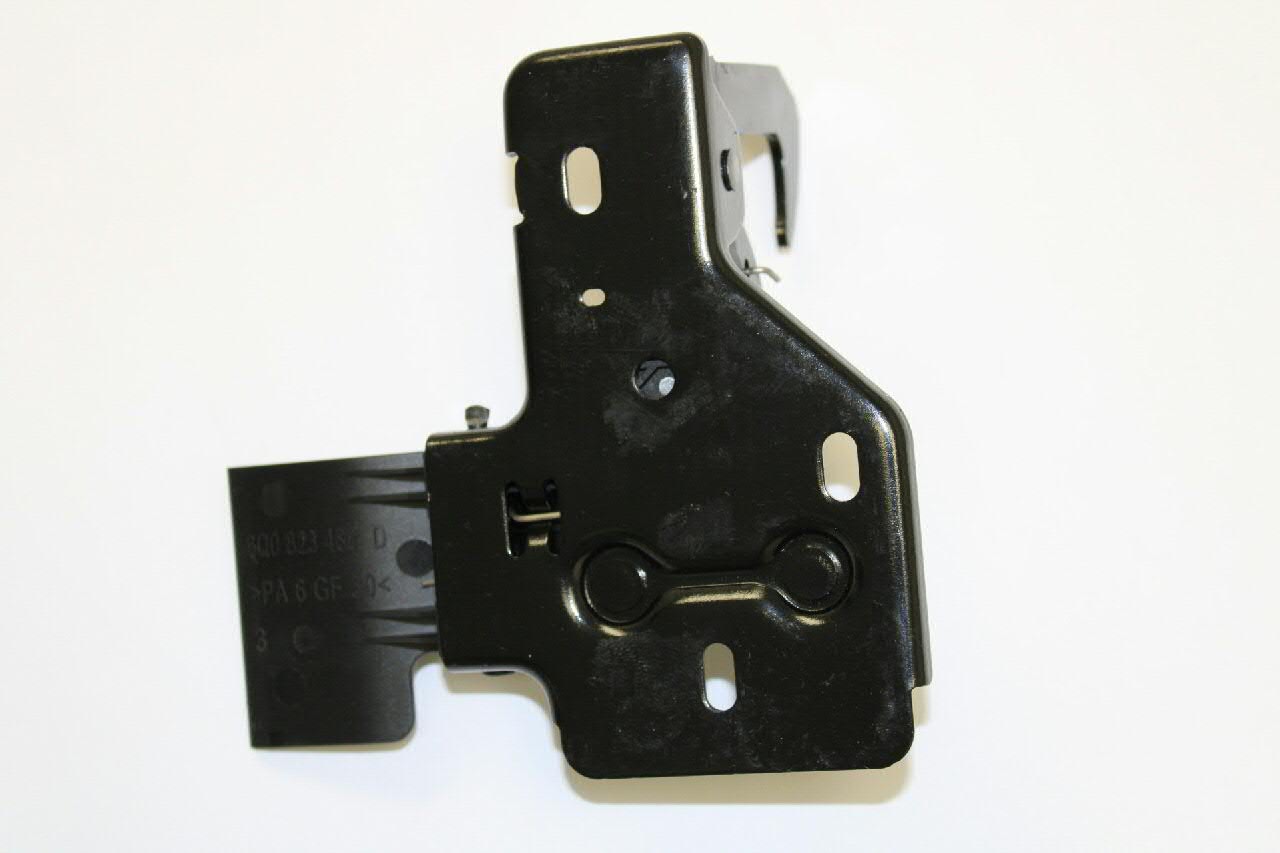 Стояк-гак замка капота VAG 6Q0823480D ціна, від 41.90 USD