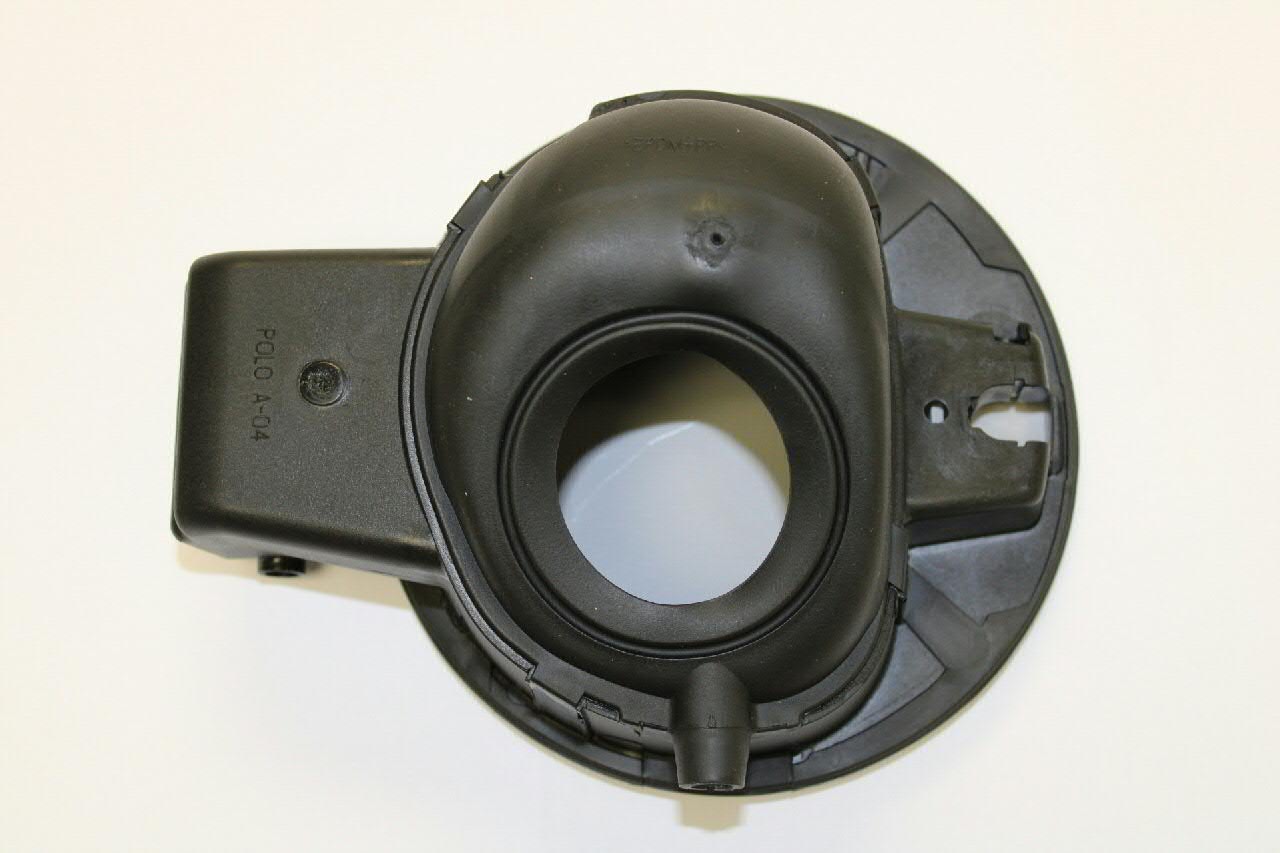 Дверцята бензобака на Volkswagen Polo IV 9A4