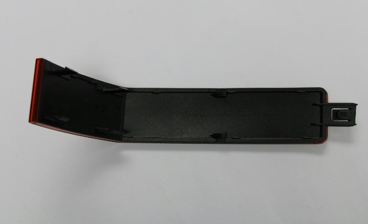 Правий катафот заднього бампера VAG 7C0945106 ціна, від 31.49 USD