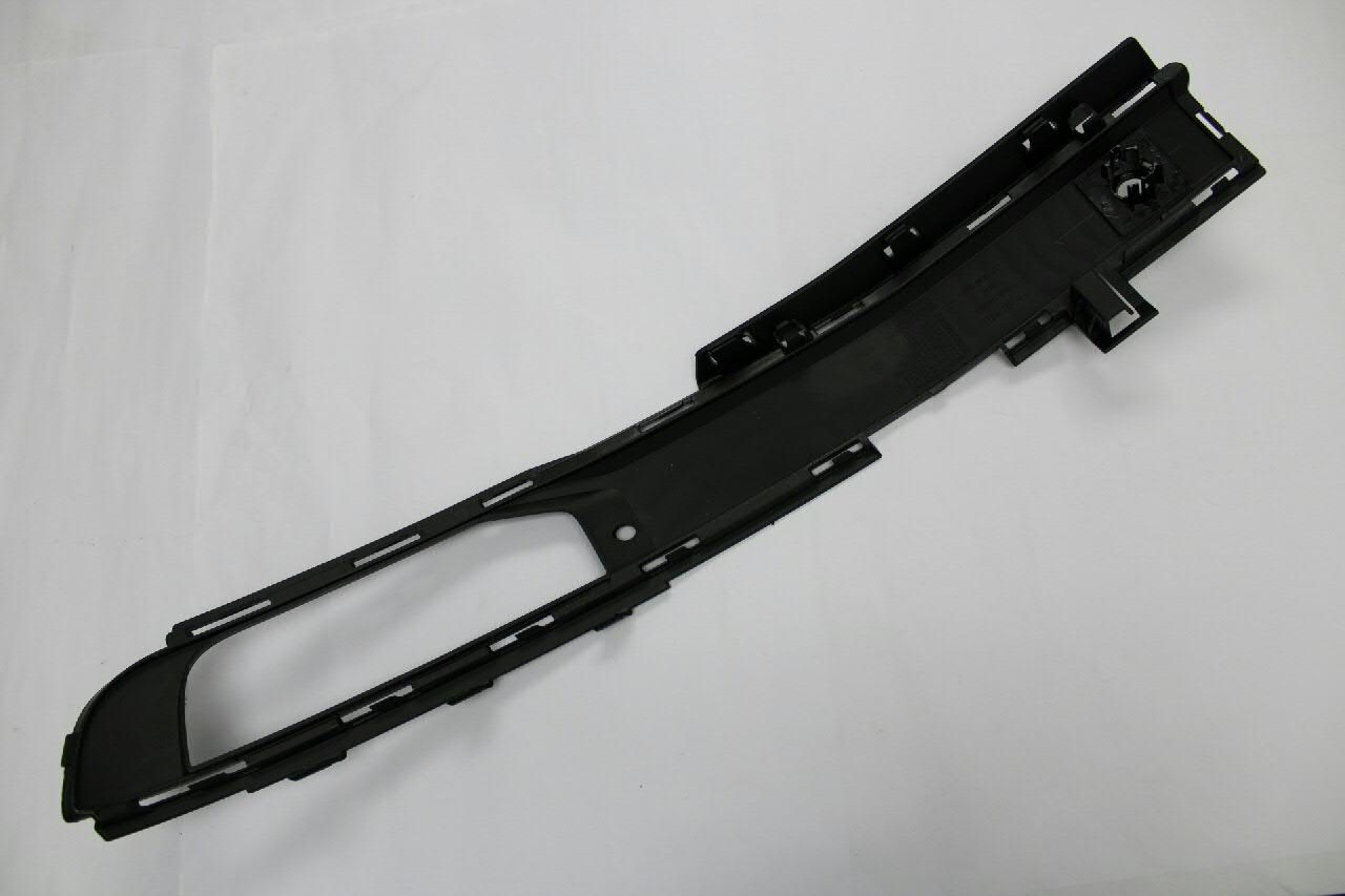 Заглушка протитуманки передньої правої VAG 7E0807490G9B9 ціна, від 22.93 USD