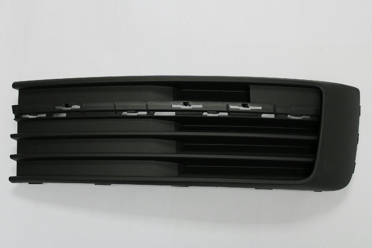 Решітка переднього бампера, права Diamond/DPA 7E5853684A ціна, від 8.63 USD