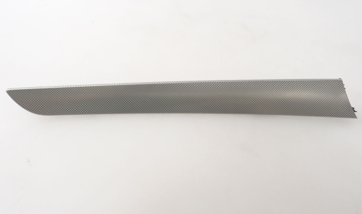 8K0867409LAR8 VAG 
