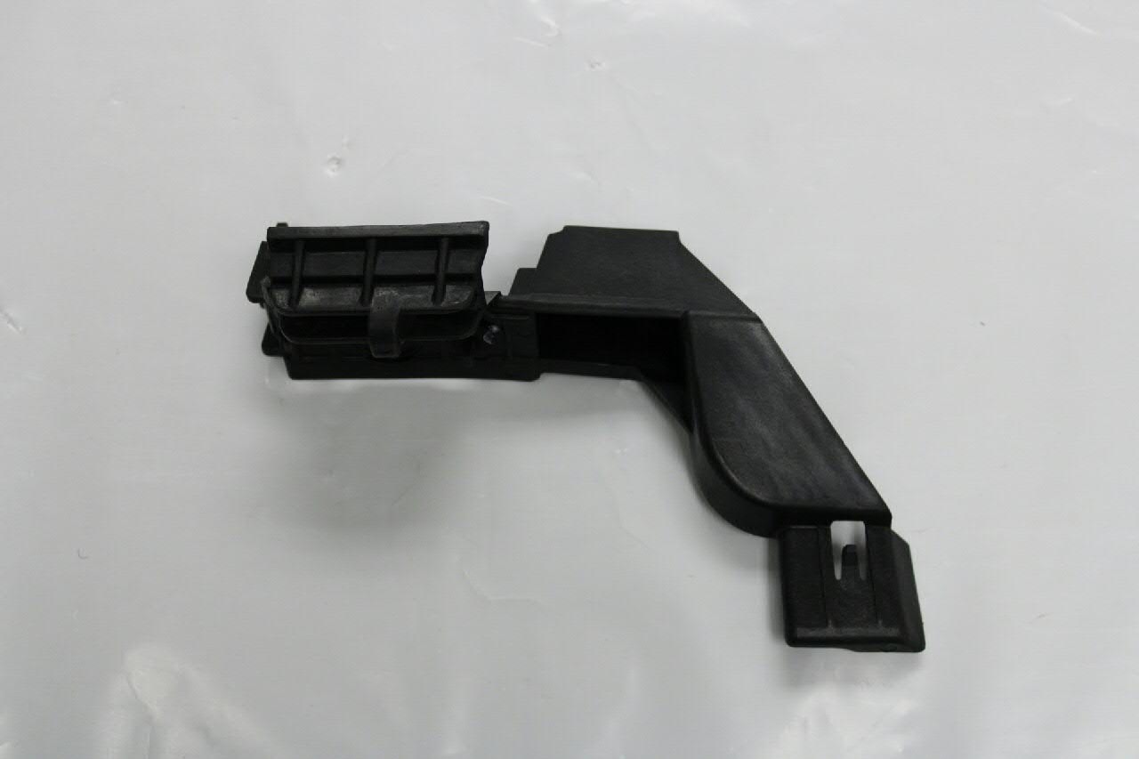 Кронштейн бампера заднього, правий 13379612 Polcar