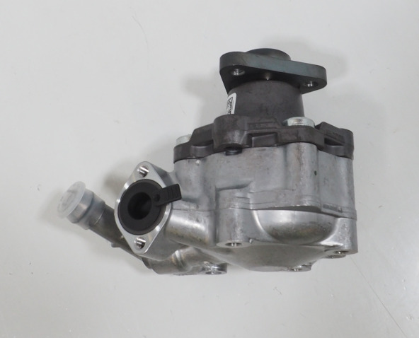 8R0145154B VAG Насос гідропідсилювача