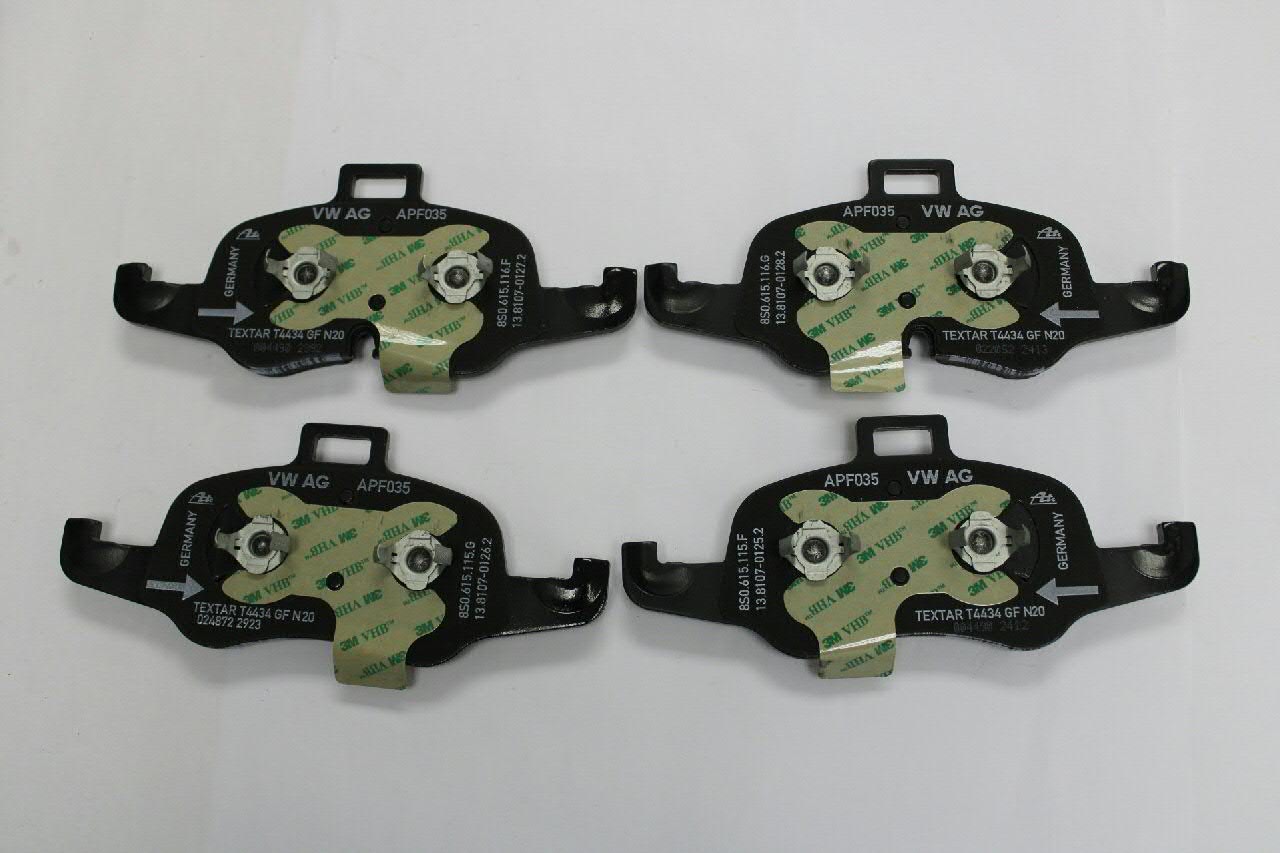 8S0698151G VAG Передні гальмівні колодки