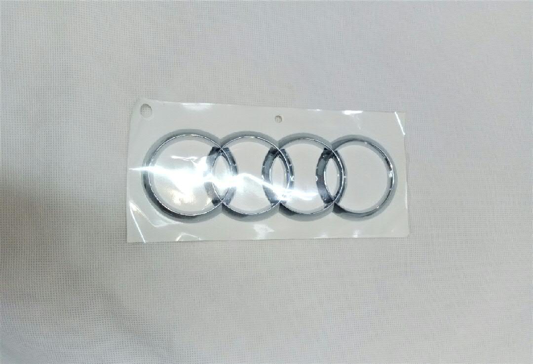  Емблема кришки багажника Audi Q3 