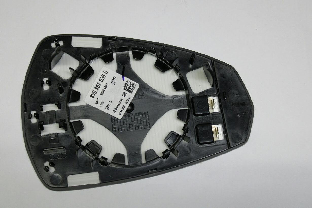 8V0857535D VAG Дзеркальний елемент лівий