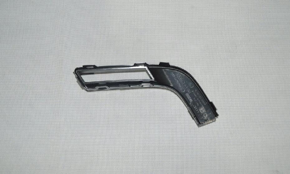  VAG 8V3807824 ціна, від 24.92 USD