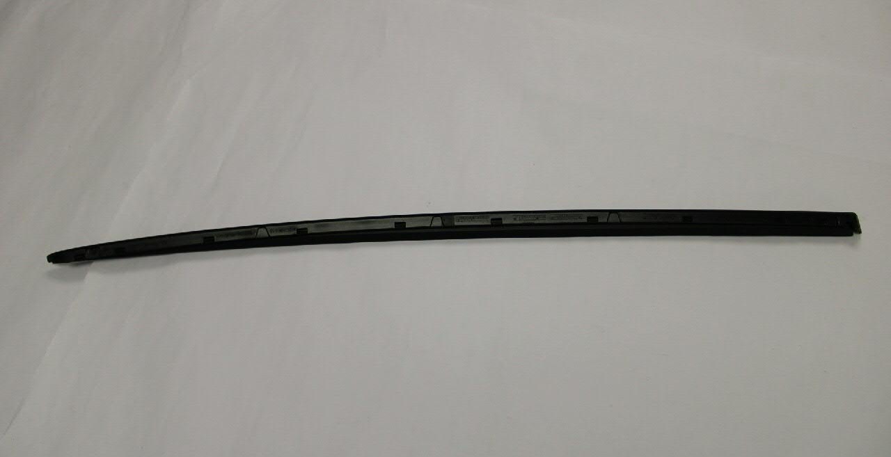  VAG 8V3854328C01C ціна, від 30.19 USD