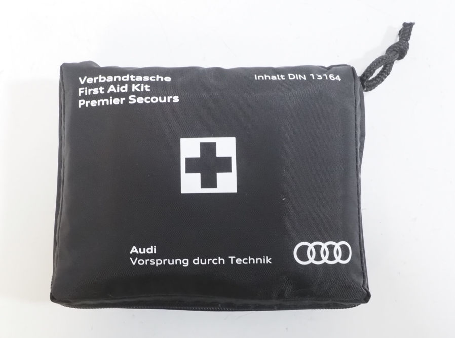 8W0860282F VAG 