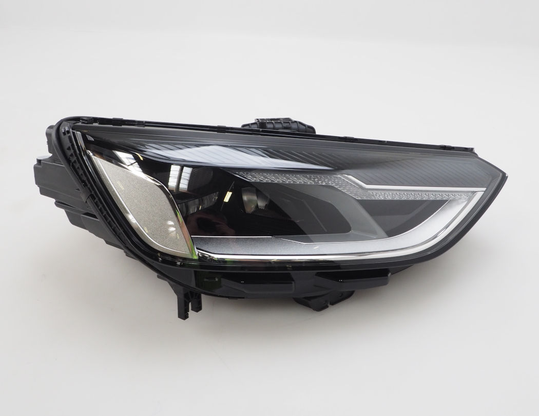 Фара правая Magneti Marelli LPR711 ціна, від 764.37 USD