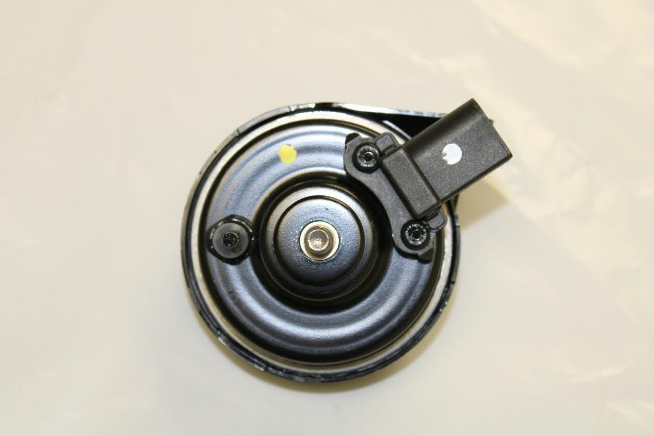 Сигнали звукові VAG 8W0951221 ціна, від 9.08 USD