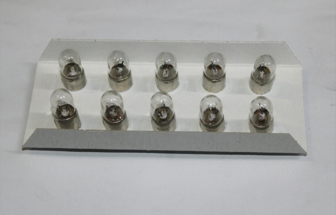 Лампи VAG N0177172 ціна, від 0.37 USD